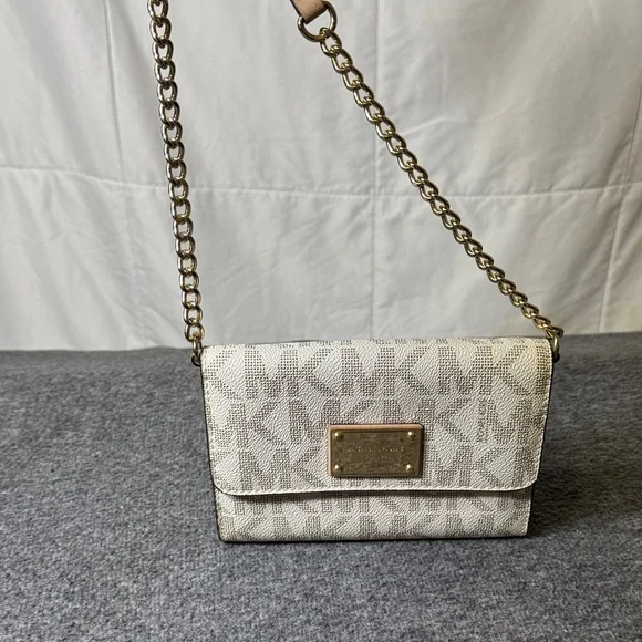 Michael Kors Jet Set Travel Vanilla Logo Crossbody Wallet on Chain - Picture 14 of 14